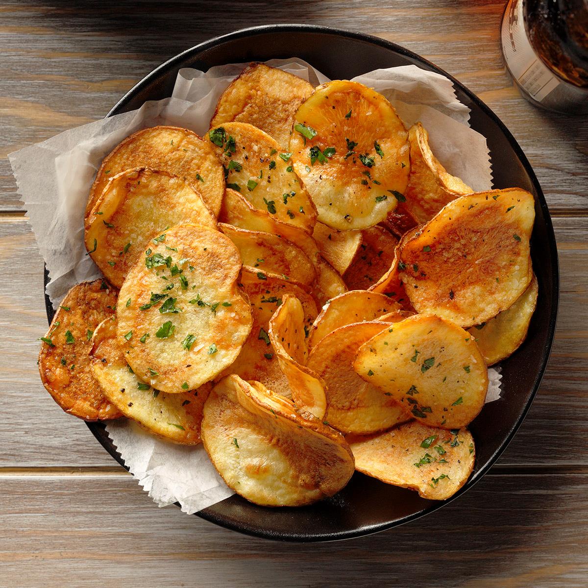 Air-Fryer-Potato-Chips_EXPS_EDAF20_227041_C03_18_7b.jpg